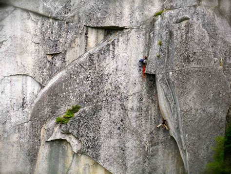 The Prow Wall Squamish Bc Rock Climbing Altus Mountain Guides