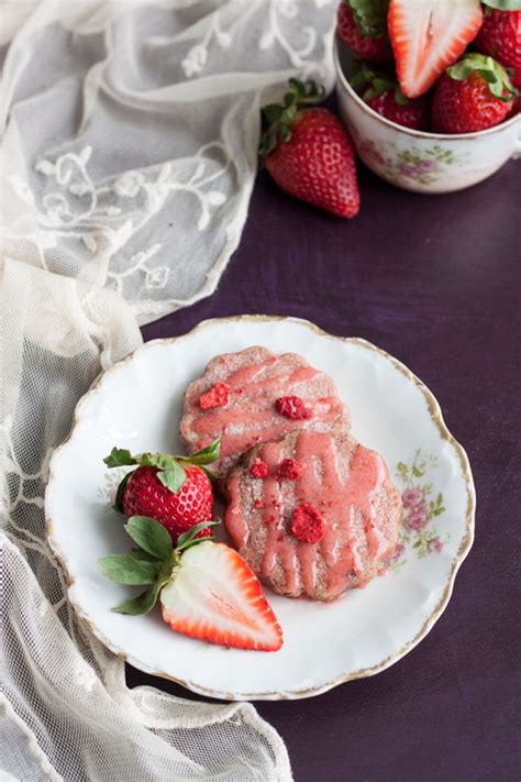 When it comes to cookies, you can't beat a classic recipe. Strawberry Shortbread Cookies with Strawberry Glaze - Wild ...