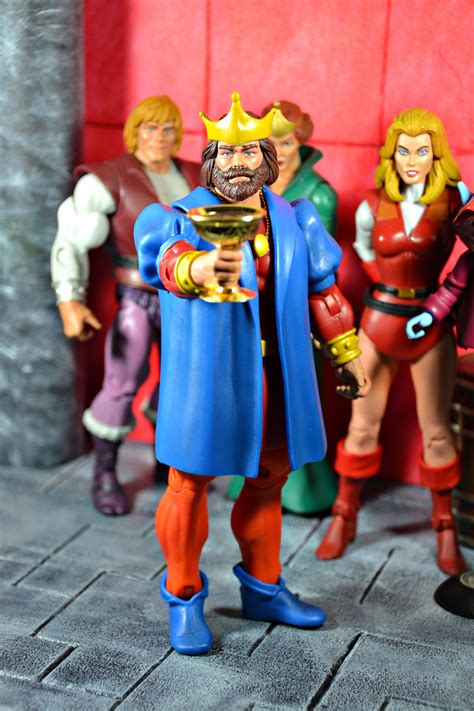 Palace randor shares the same headsculpt as battle armor randor, but the coloring is different. KING RANDOR (Eternos Palace) - He-Man World