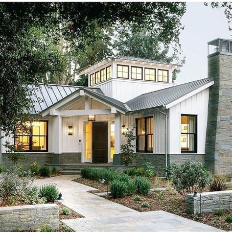 40 Best Modern Farmhouse Exterior Design Ideas Exteriorhouse Modern