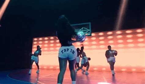 Basketball Tap In Gif By Saweetie Find Share On Giphy