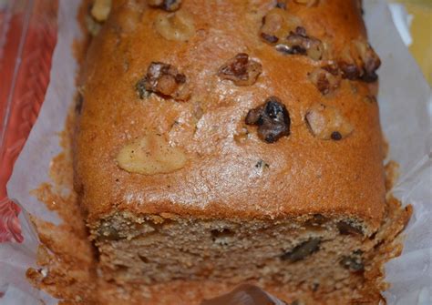 The most common variety worldwide is the dessert banana. Banana Nut Cake