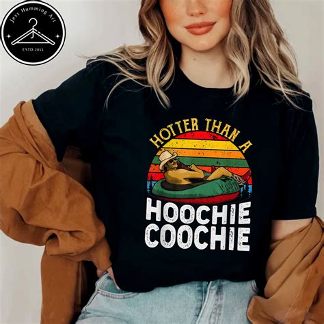 Hotter Than A Hoochie Coochie Shirt Retro Vintage 90s Country Music