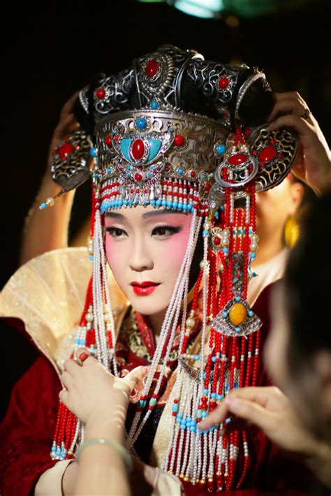 Us Premiere Of Chinese Opera And Dance Production Stars Multi Award