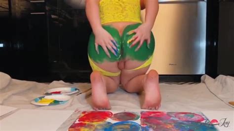 Naked Bailey Painting BoulX