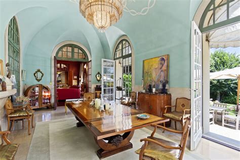 Maison 6 pièces avec terrasse et jardin l'agence delaunay, vous. Une maison historique dans le Triangle d'Or, à Saint-Cloud ...