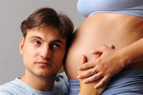 Doctor Says Men Should Never Watch Women Give Birth