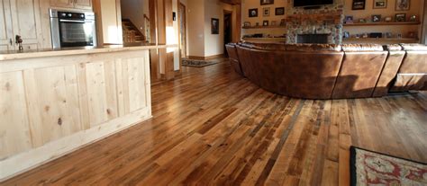 Distressed Hardwood Flooring 9 Design Ideas With A Cozy Distressed Look