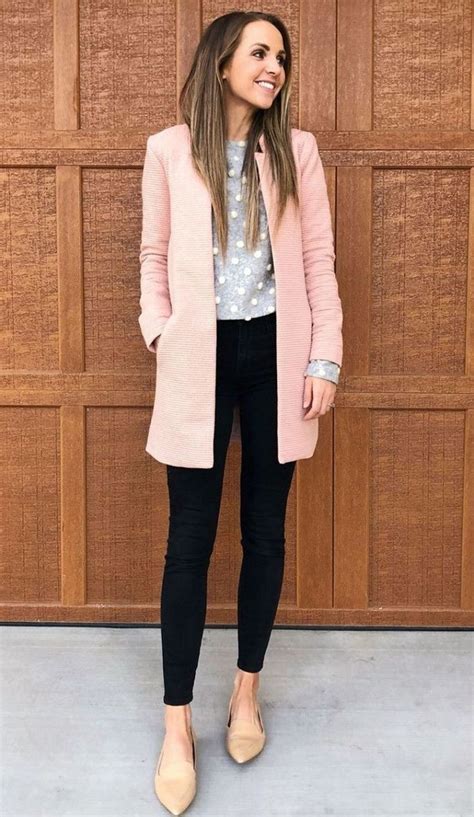 30 Inspiring Winter Office Outfits Ideas That Are Not Boring