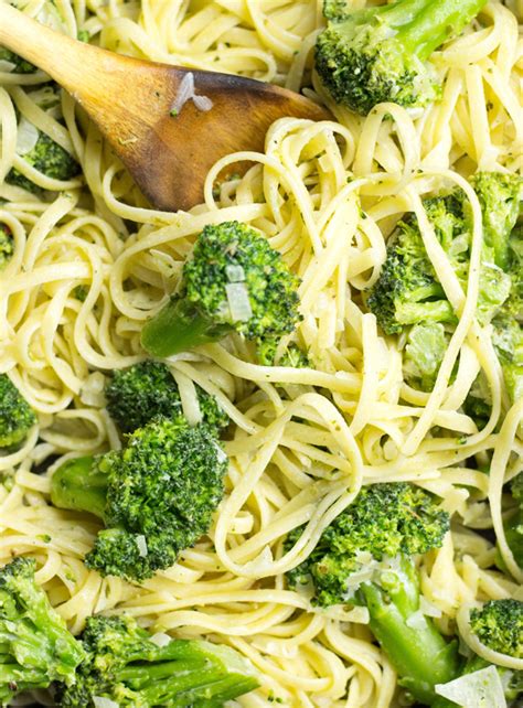 Creamy Broccoli Pasta Dan330