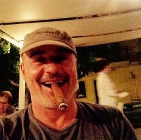 Inizialmente si è tratta di una collaborazione lavorativa. Luisa Ranieri e Luca Zingaretti, sbircia il loro mondo ...