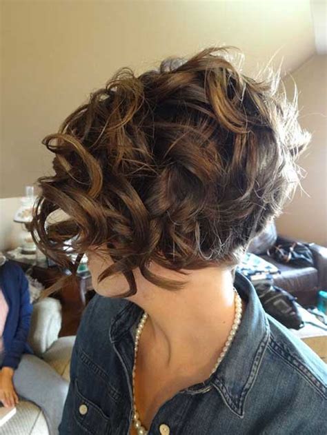 This sweet short haircut for curly hair has a classy, modern finish. Get An Inverted Bob Haircut For Curly Hair ...