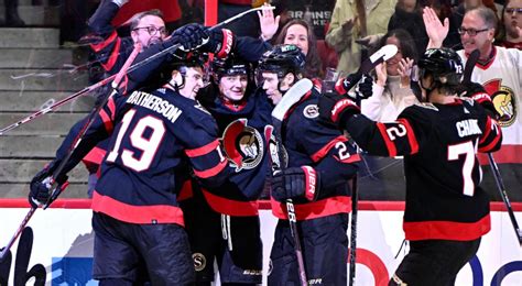 Senators Put On Offensive Showcase Beat Bruins In Home Opener