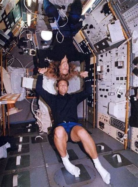 Astronaut Couple In Space Did Sex Happen Scientists Are Also Curious