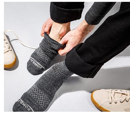 Turn the socks inside out and place them into a fine mesh laundry bag, then into the washing machine. Bombas Socks Review (2020): Are Bombas Socks Worth It? 🧦