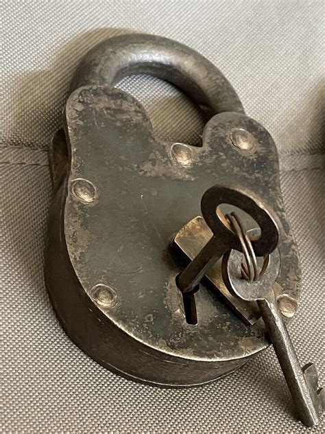 Antique Padlock Iron Lock And Keys ~ Old Vintage Antique 1800s Style 2 Unit Ebay