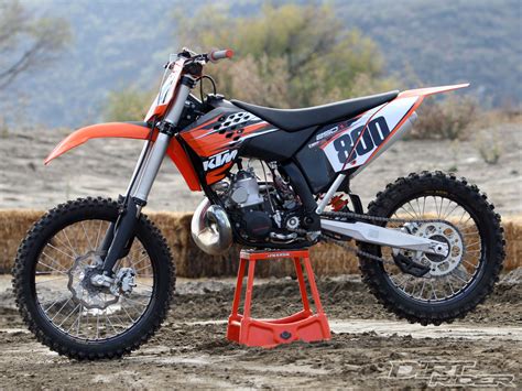 Watch jimmy lewis and chris barrett tell you what they think about ktm's newest ride. 2010 KTM 250 SX: pics, specs and information ...