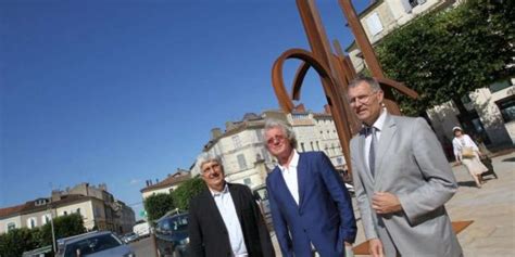 Gers Lex Rugbyman Jean Pierre Rives Expose Ses Sculptures En Rail