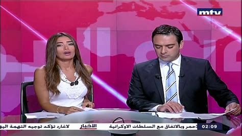 جيسيكا عازار تفاجئ وزيرة الإعلام اللبنانية على الهواء شاهد ماذا حدث. جيسيكا عازار بالابيض رووووووووووووعة - YouTube