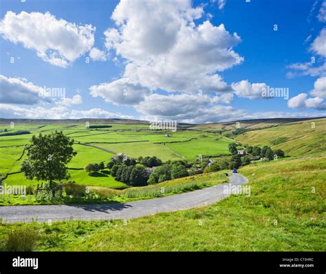 Yorkshire Dales Hi Res Stock Photography And Images Alamy