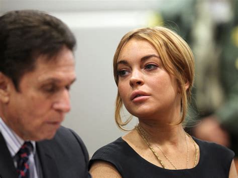 Lindsay Lohan Driving Case Returns To Los Angeles Court Cbs News