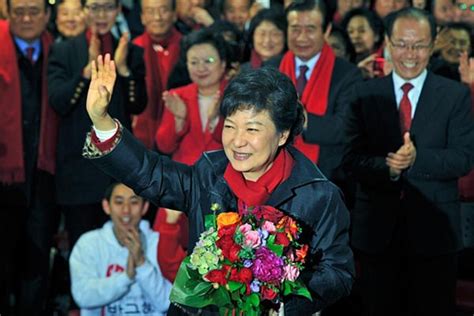 south korea elects its first woman president park geun hye