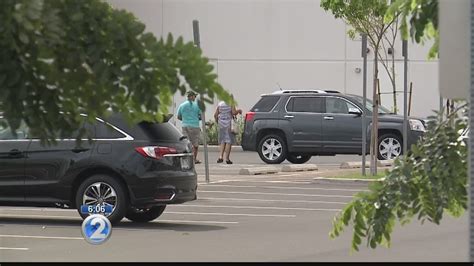 Steps To Keep Malls Parking Lots Secure During Holiday Shopping Season