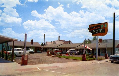 Thunderbird Motel Show Low Az On Highway 60 In The Very Ce Flickr