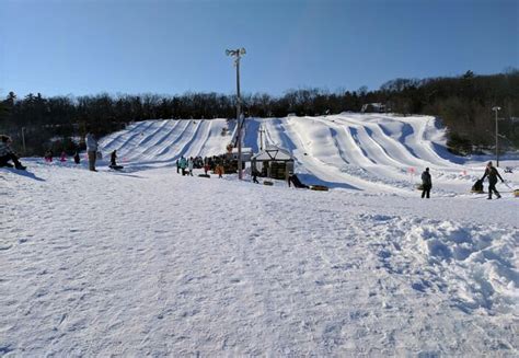 Seacoast Adventures Some Of The Best Snow Tubing In Maine