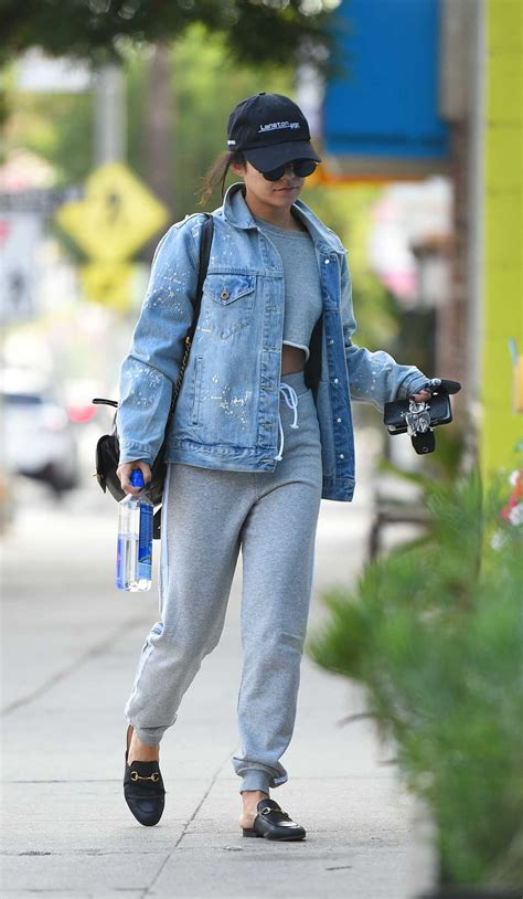 Vanessa Hudgens In A Gray Sweatpants Was Seen Out In Los Angeles 0928