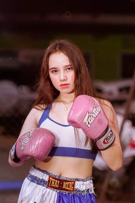 Pin By John Pellicciaro On Ladies Glamour Boxing Boxing Girl Hottest Babes Babes
