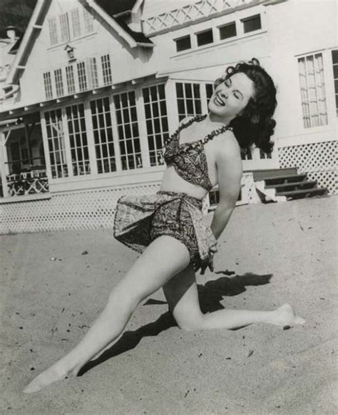 Susan Hayward Swimsuit Siren Classic Movies Photo Fanpop