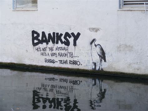 Banksy W Ukrainie Na ścianach Budynków W Kijowie Pojawiły Się Jego