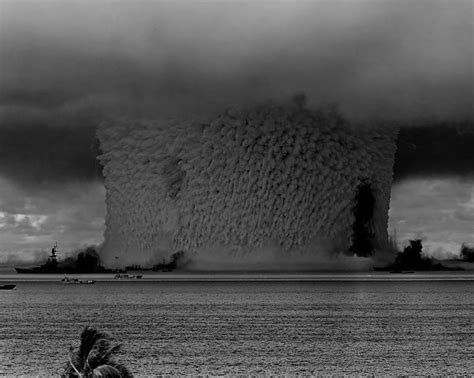 Amazing Photos Of 1946 Nuclear Weapons Test Boing Boing