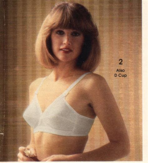 Pin By Sarah Lingerie On Spiegel Catalogs Of 70 S Big Boobs Sports Bra Boobs