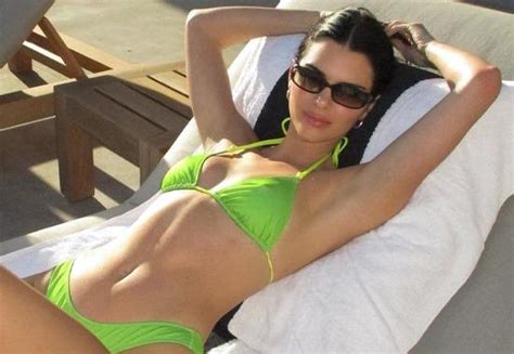 Kendall Jenner Brutally Trolled For Her Failed Photoshop Bikini Pic Netizens Point Her ‘wild