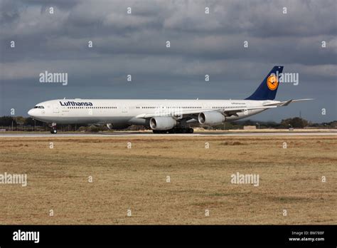 Lufthansa Airbus A340 600 Langstreckenflugzeuge Widebody Pkw Flugzeug