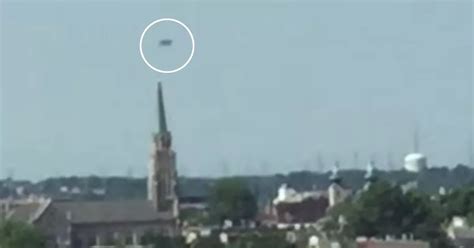 Massive Ufo Looms Over New York In Mysterious Footage Captured By