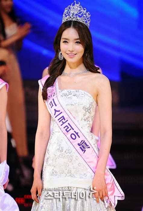 Amy Willerton Yu Mi Kim Miss Universe Korea 2013 Recent Pictures