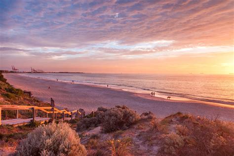Stunning Sunset At Leighton Beach North Fremantle Sunset Indianocean