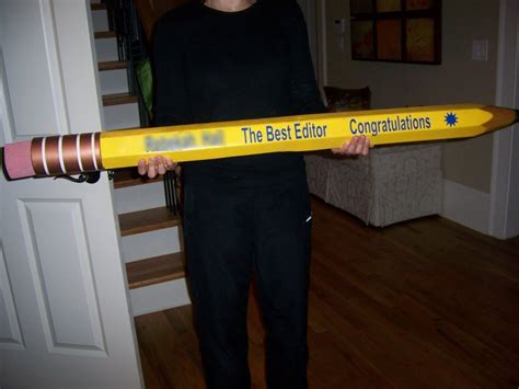 How many centimeters is a pencil? Giant Pencils