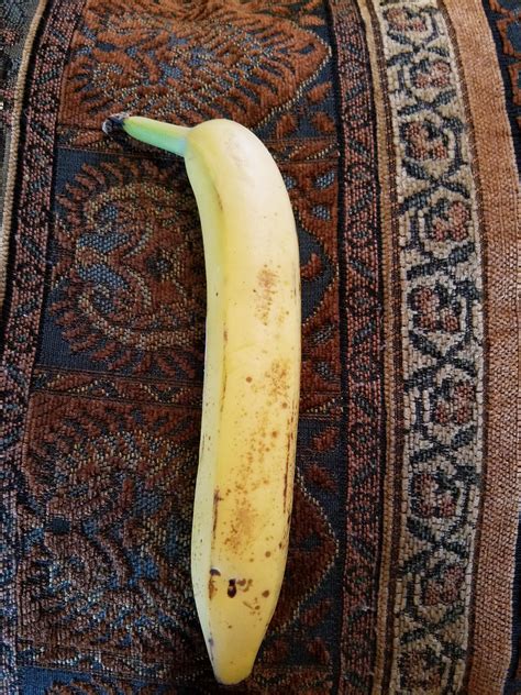 This Uncomfortably Straight Banana Rmildlyinteresting