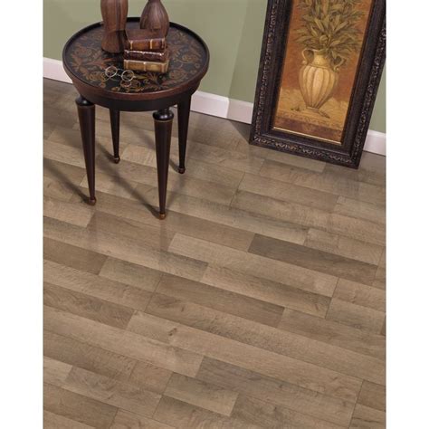 Sam's club is a home for laminate flooring, meaning that it is the stores selling many kinds of laminate flooring from many top brands. Duraloc by Mohawk Honey Ginger Oak Laminate Flooring - Sam ...