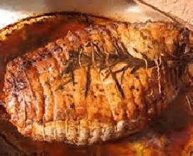 La trippa (di etimologia incerta forse dal francese e dall'inglese tripe a sua volta di origine celtica tripa comune correlato con il gaelico tarp mucchio, cumulo), è una frattaglia usata in gastronomia e ricavata da diverse parti dei prestomaci del bovino e non, come molti credono, dall'intestino Ricetta Arista di Maiale all'umbra | Ricette umbre ...