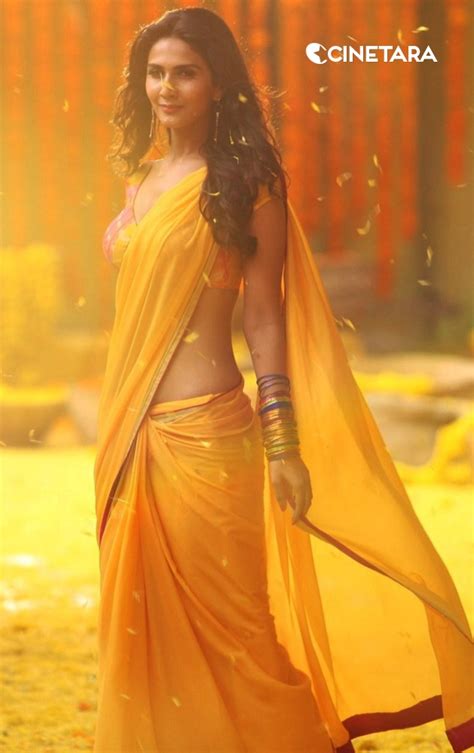 Ultimate Navel Vaani Kapoor Low Saree Navel Hot Figure Hot Snaps