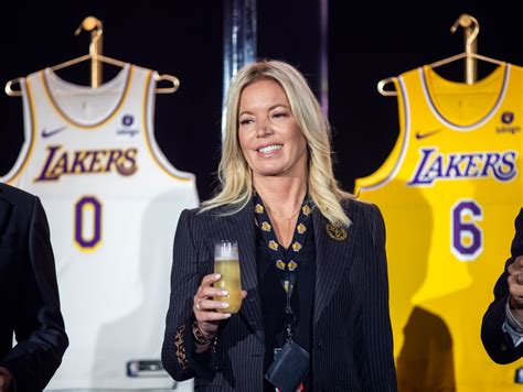 Lakers Owner Jeanie Buss Old Tweets Thirsting Over NBA Players Go
