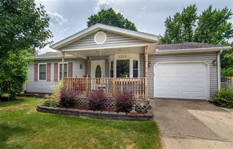 2326 S 14th St Niles Mi 49120 Mls 19035536 Redfin