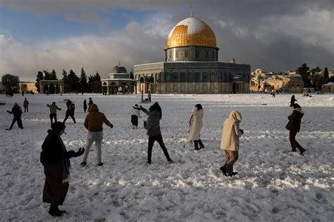 Jerusalem Blanketed In White After Rare Snowfall Weather News Al