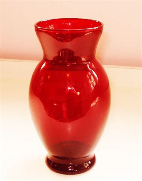 Royal Ruby Red Anchor Hocking 40 S Vase