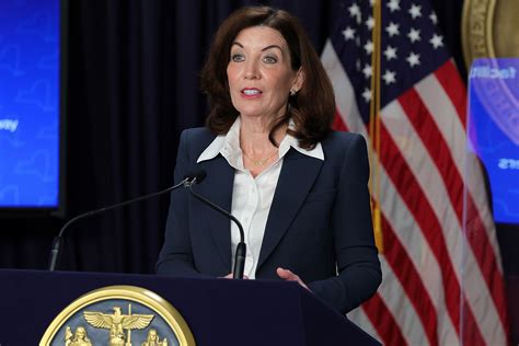Kathy Hochul New Yorks First Female Governor Wins Democratic Primary